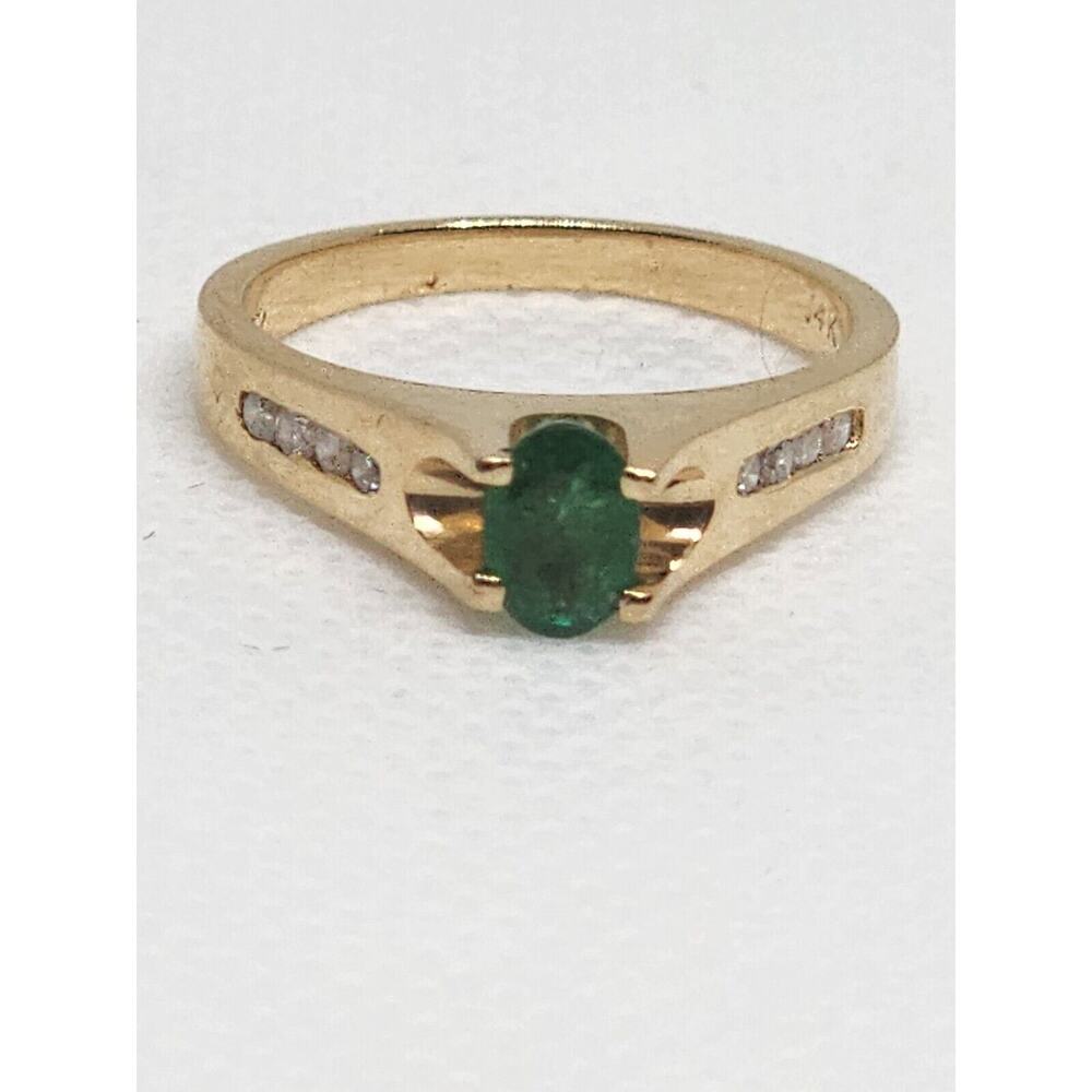 14K Yellow Gold Emerald & Diamonds Ring Size 5.5